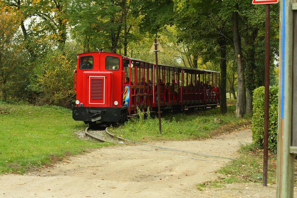 Initial By Balladins Віньє-сюр-Сен Екстер'єр фото